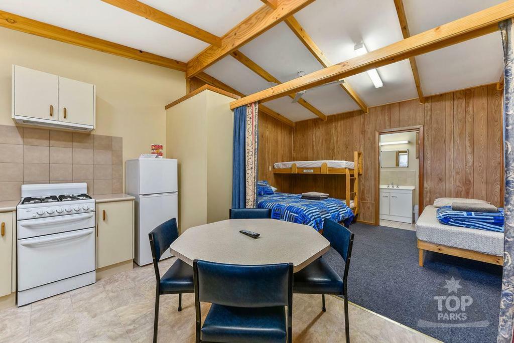 Millicent Hillview Caravan Park Esterno foto