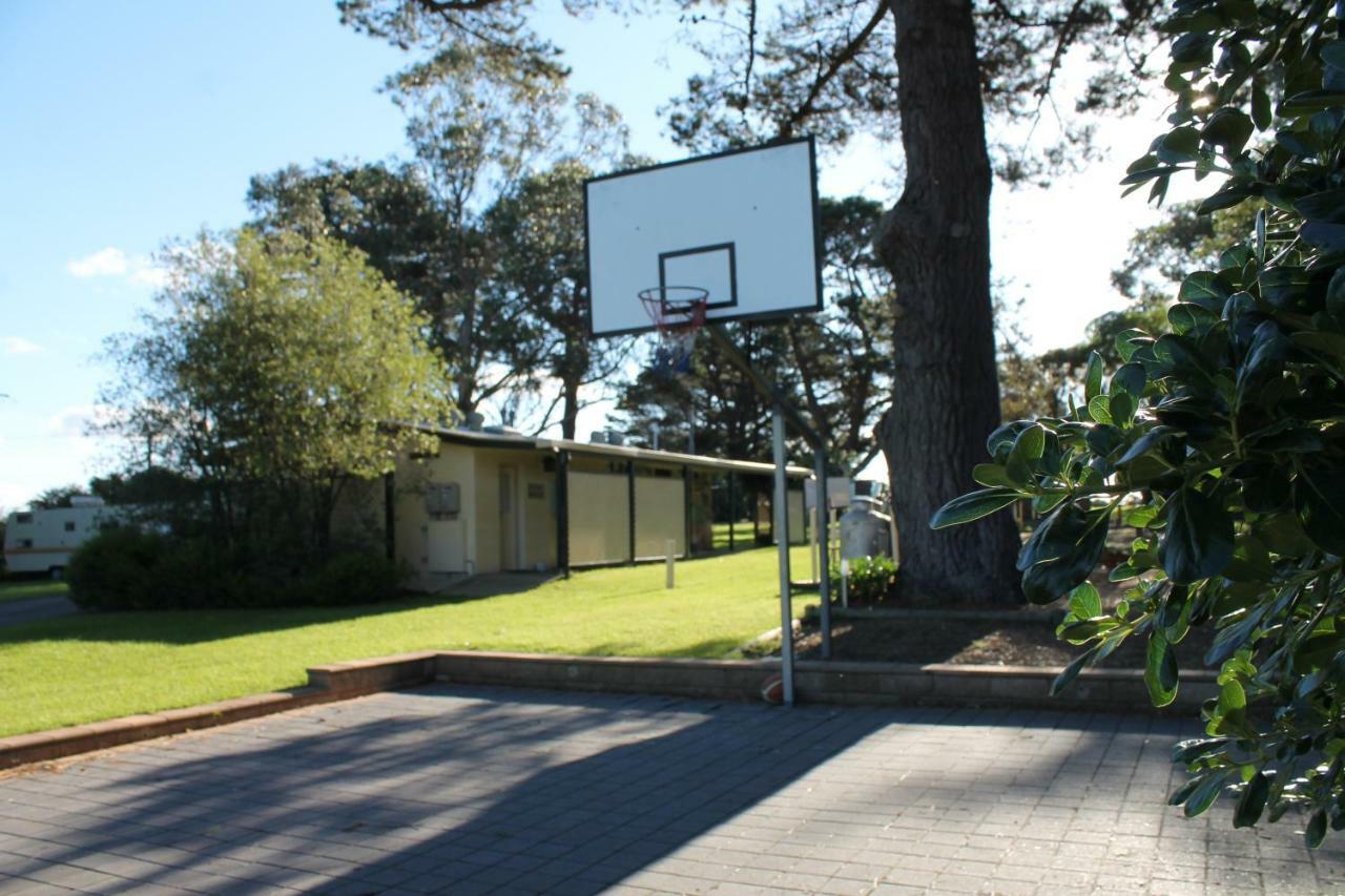 Millicent Hillview Caravan Park Esterno foto
